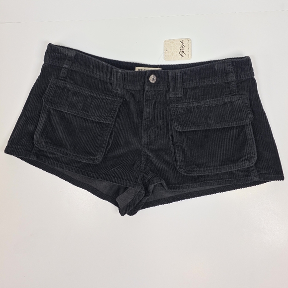 We The Free Knock Out Low-Rise Corduroy Micro Shorts Black Size 6 NWT $128